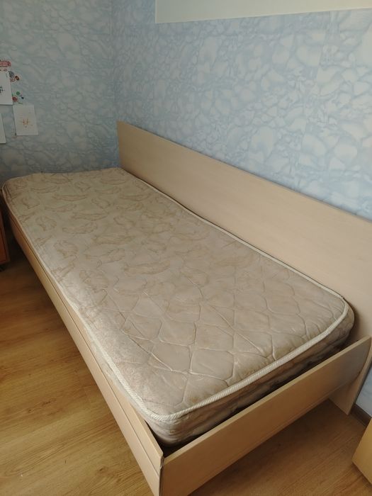 Продам кровать..
