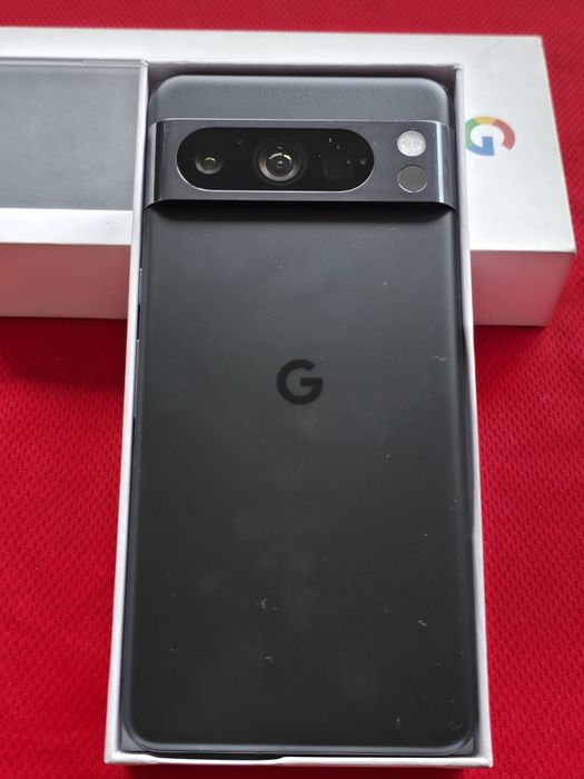 Pixel 8 Pro 128 gb Ram 12 польный комплект