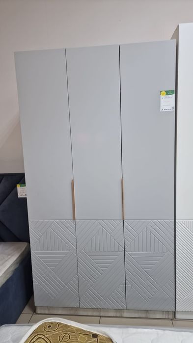 Новые  шкафы  от