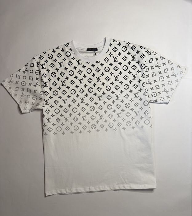 Тениски Louis Vuitton, Moncler, Dsquared, Burberry, Givenchy, Gucci, Hermes