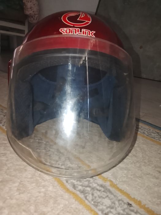 Каска продам срочны