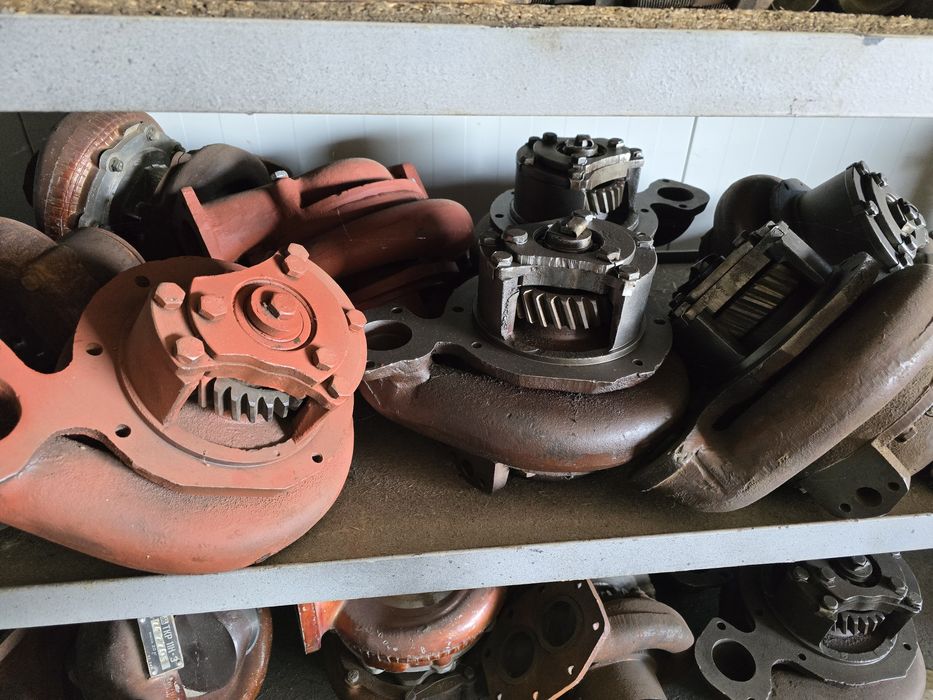 Pompa apa buldozer S1500 noi turbina ax etc