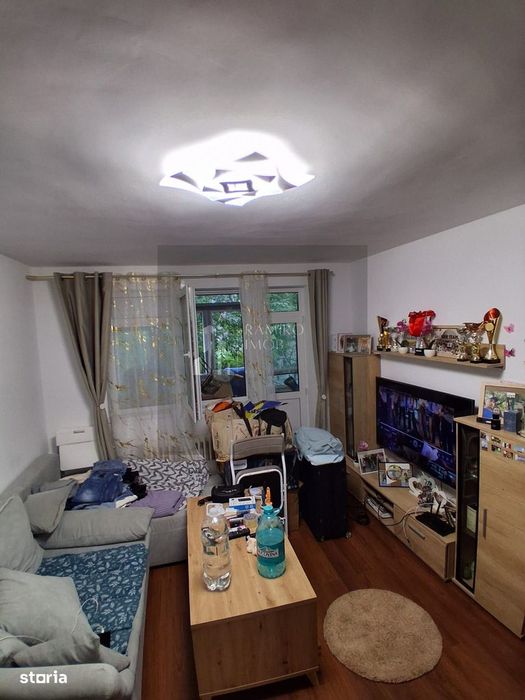 2 Camere Metrou Piata Sudului