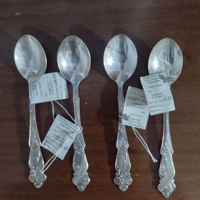 Ложки серебра продам