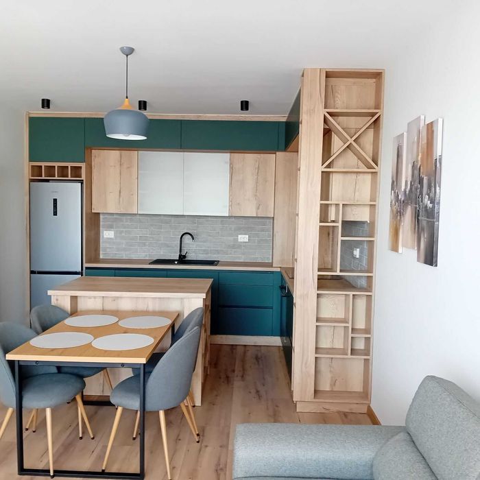 Дава се под наем Двустаен апартамент в Бургас, Изгрев - 67 кв.м за 688.5 € - Снимка #1