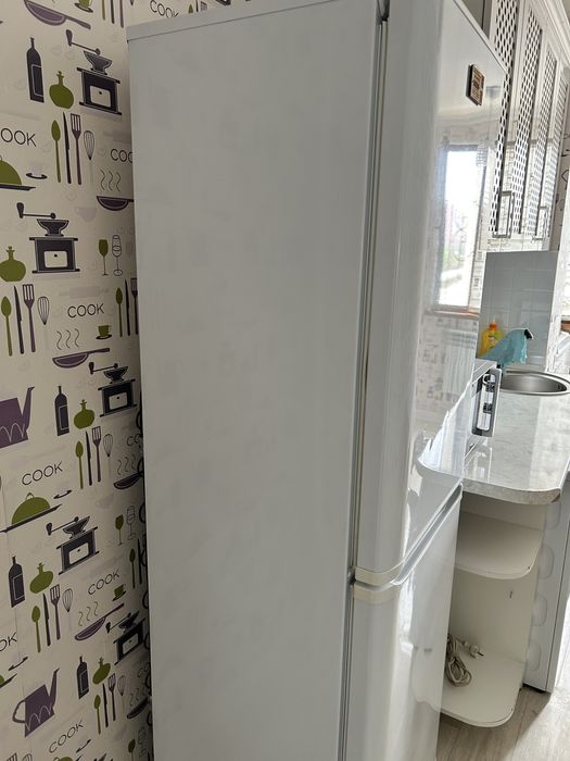 Холодильник новый бирюса