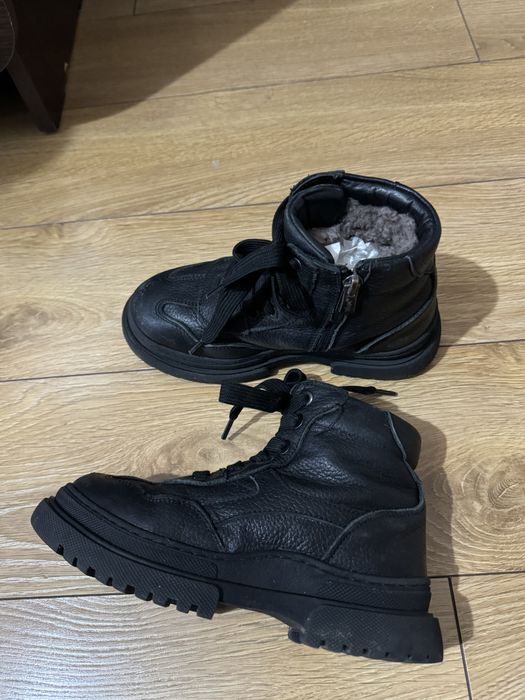 Зимнии ботинки на мальчика