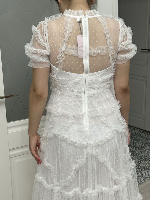 Продам платье от secret store