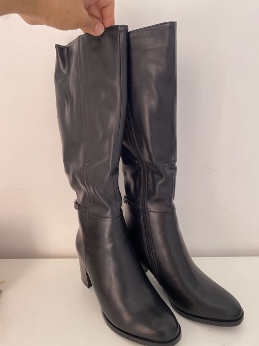 Былғарыдан жасалған қыстық етік.