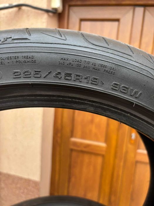 GoodYears R19 225/45/ 96W  cauciucur vara