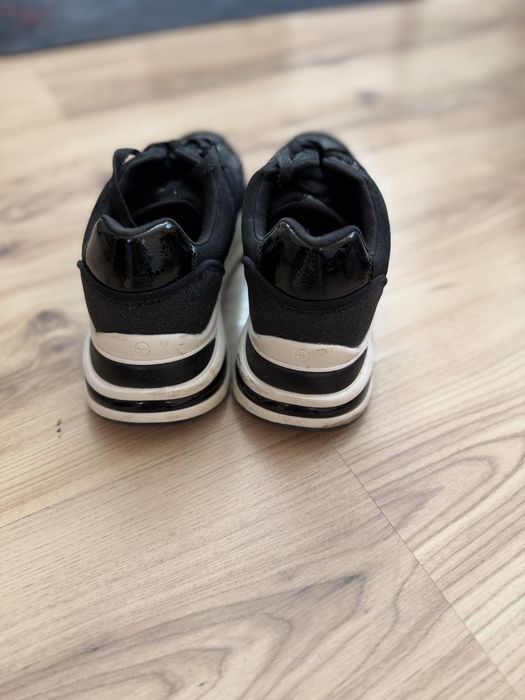 Маратонки Tamaris Тамарис 39 номер