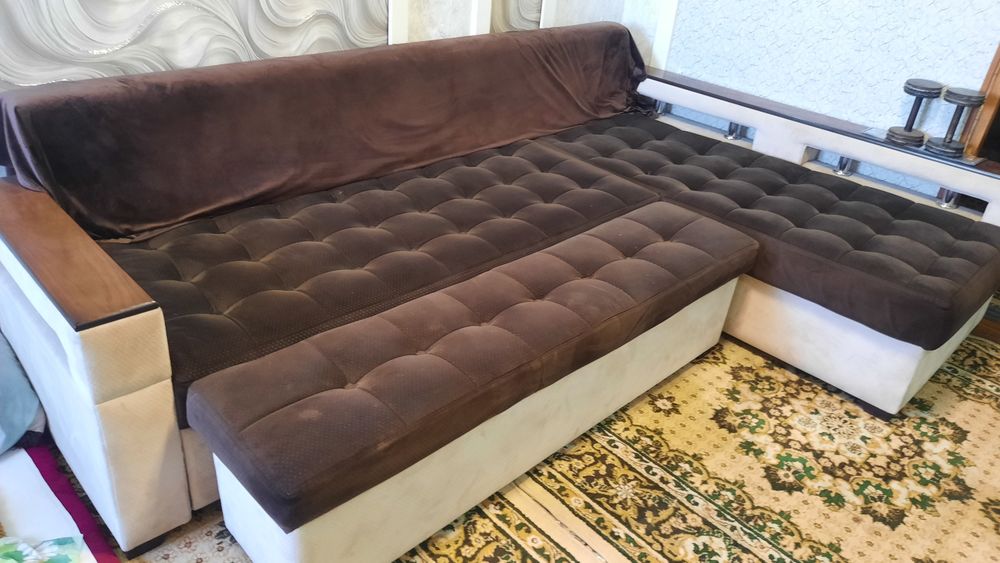 Диван уголок сотилади (Чинор мебил]