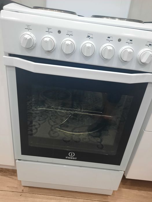 Электрическая плита