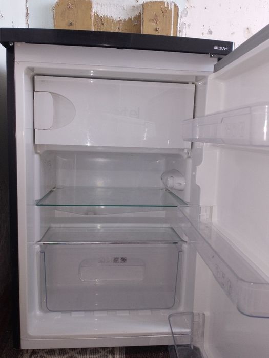 Продаётся холодильник артел в городе Самарканд.