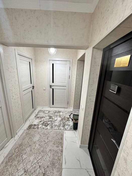 Квартира на Себзар -Нбу банк 3/5/9 общ пл 72м  Евро с обстановкой