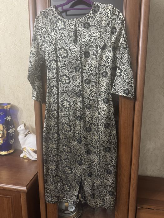Платье джаккард 42-размер обмен