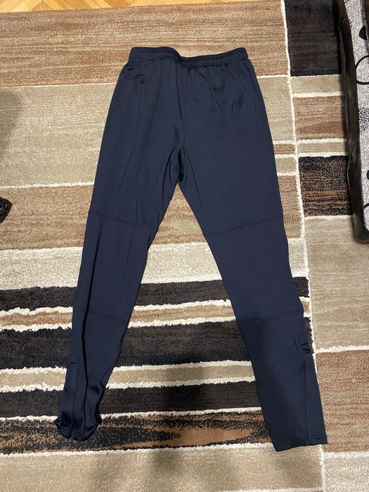 Pantalonu Under Armour