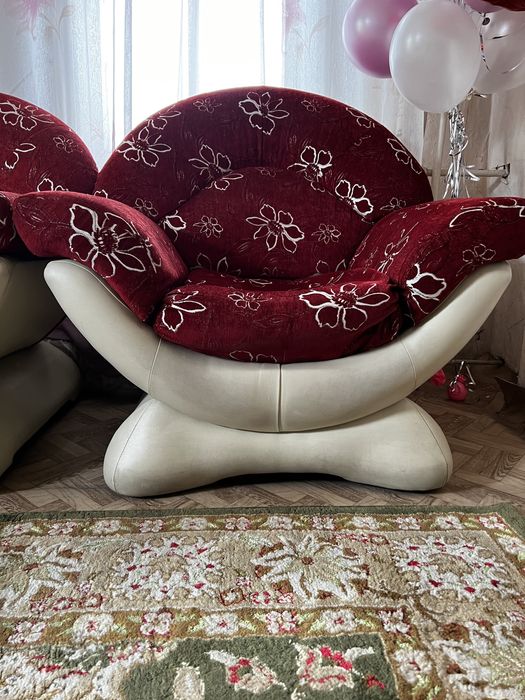 Продам мягкий уголок