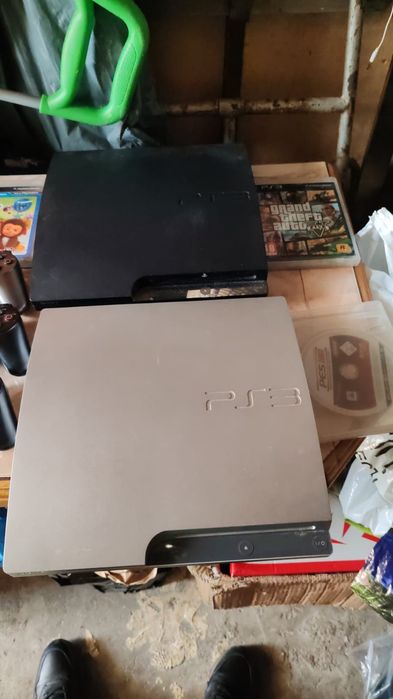 PS 3 Cnsola și maneta.