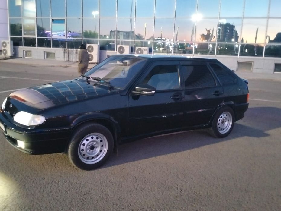 ВАЗ 2114 сатылады.