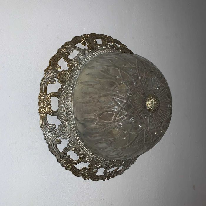 Aplica de tavan cu ornament din bronz