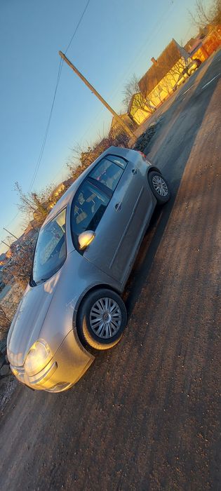Golf 5 1.6 benzina