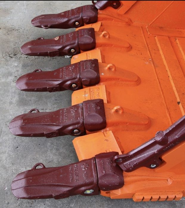 Cupe komatsu 500mm stoc si pe comanda senile rampe klac foreza greder