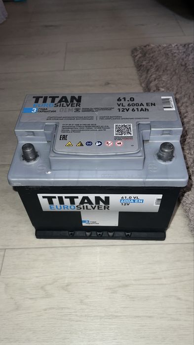 Продам акуумулятор TITAN EUROSOLVER 61 Ач обратная полярность