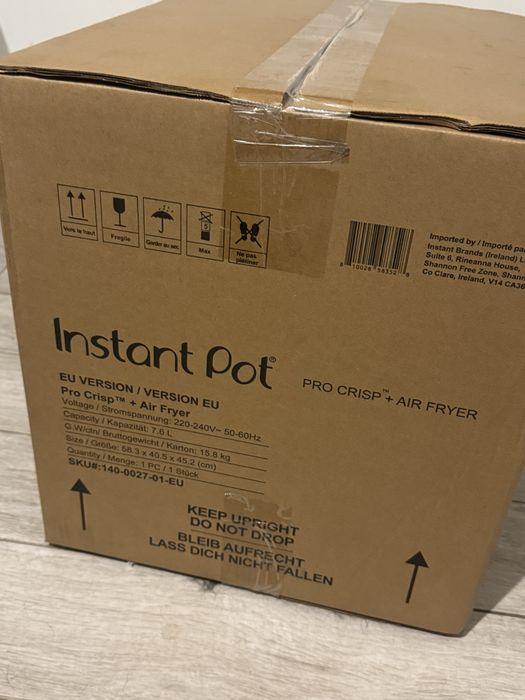 Продавам комбиниран мултикукър Instant Pot Pro Crisp+Air Fryer