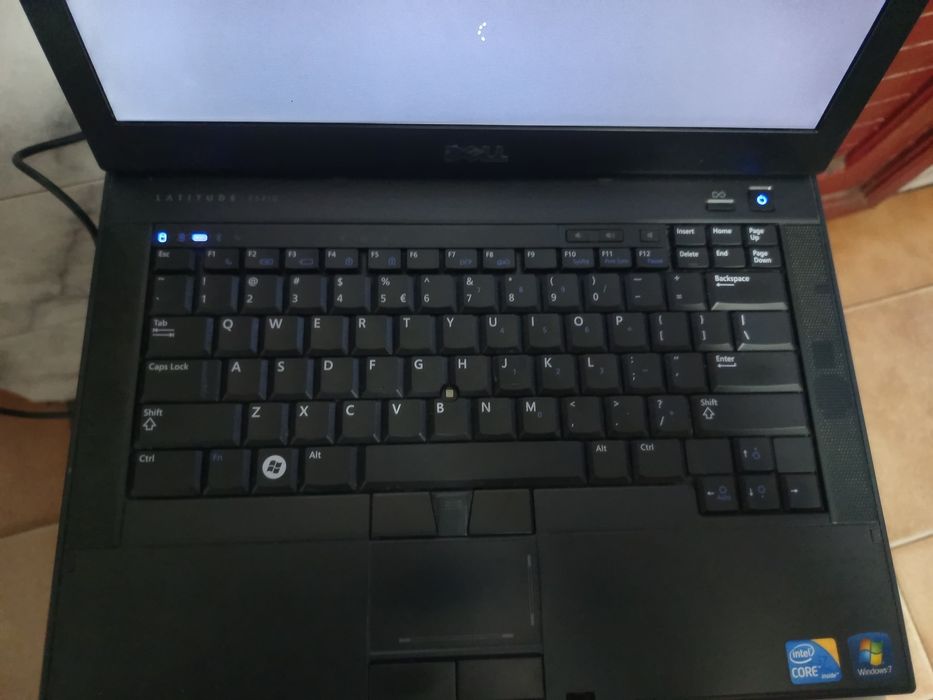 Vând laptop notebook marca deel