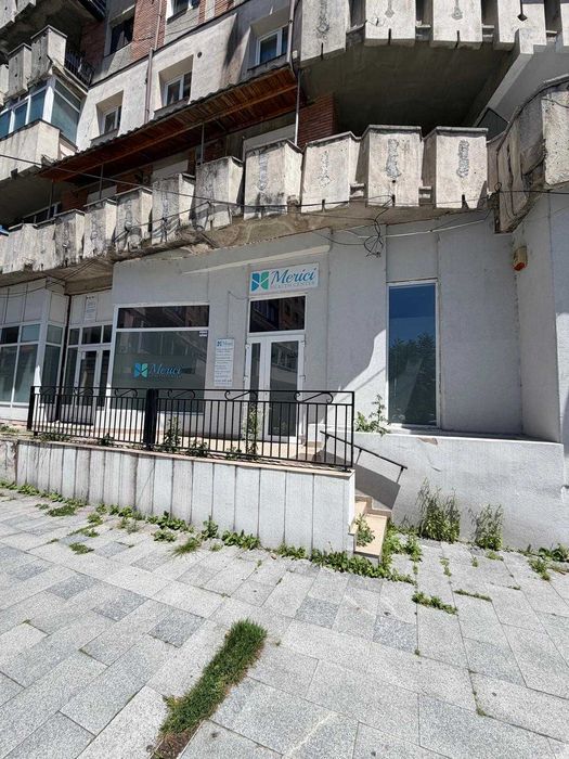 Spatiu comercial de inchiriat in zona centrala