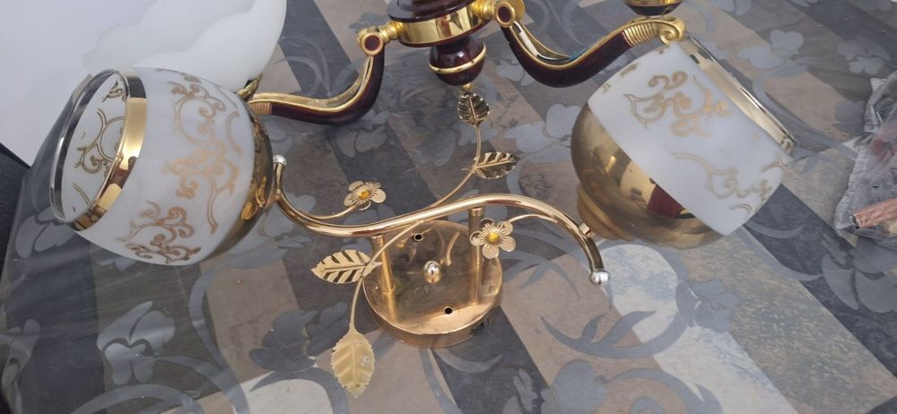 Люстралар сатылады