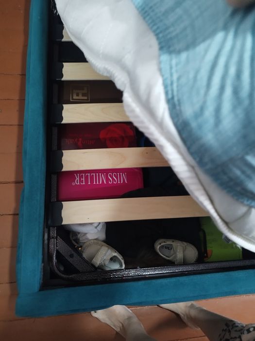 Продам кровать  двухспальная