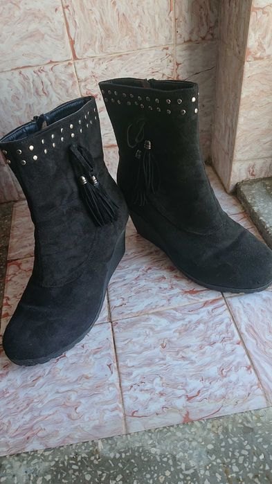 Дамски зимни боти 40 номер.