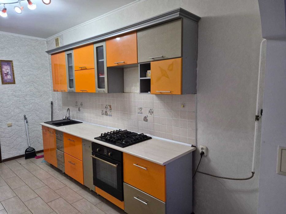 кухонный гарнитур в отличном состоянии