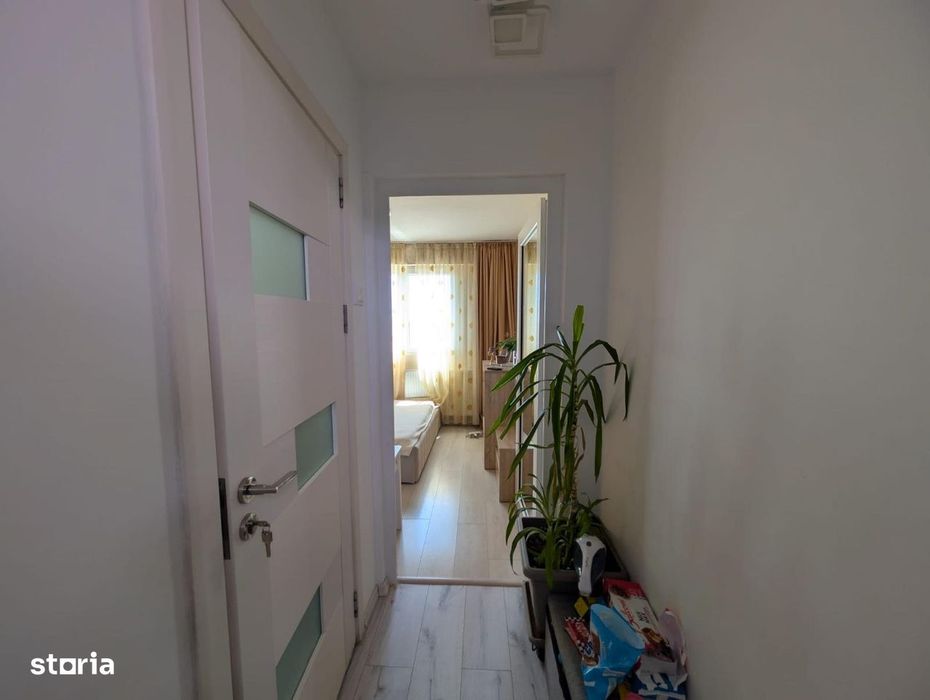 Apartament 2 camere, balcon, Salajan, etaj 10