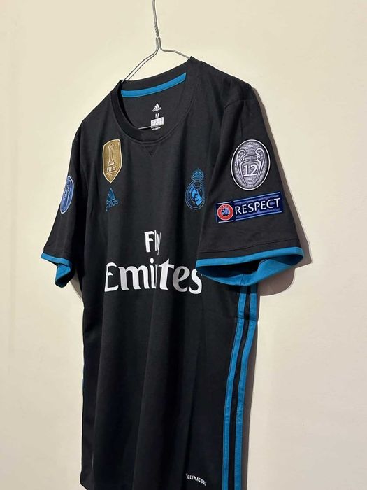 Тениска на Real Madrid с Ronaldo и баджове на Шампионска Лига -  НОВА!