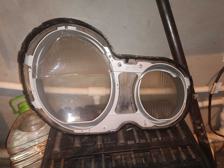 Фар стекло лупарик w210 Е 320