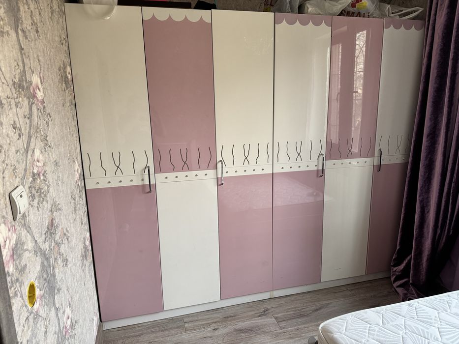 Спальный гарнитур