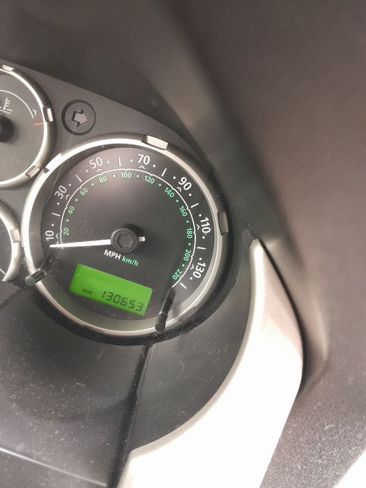 Vând Land Rover Freelander