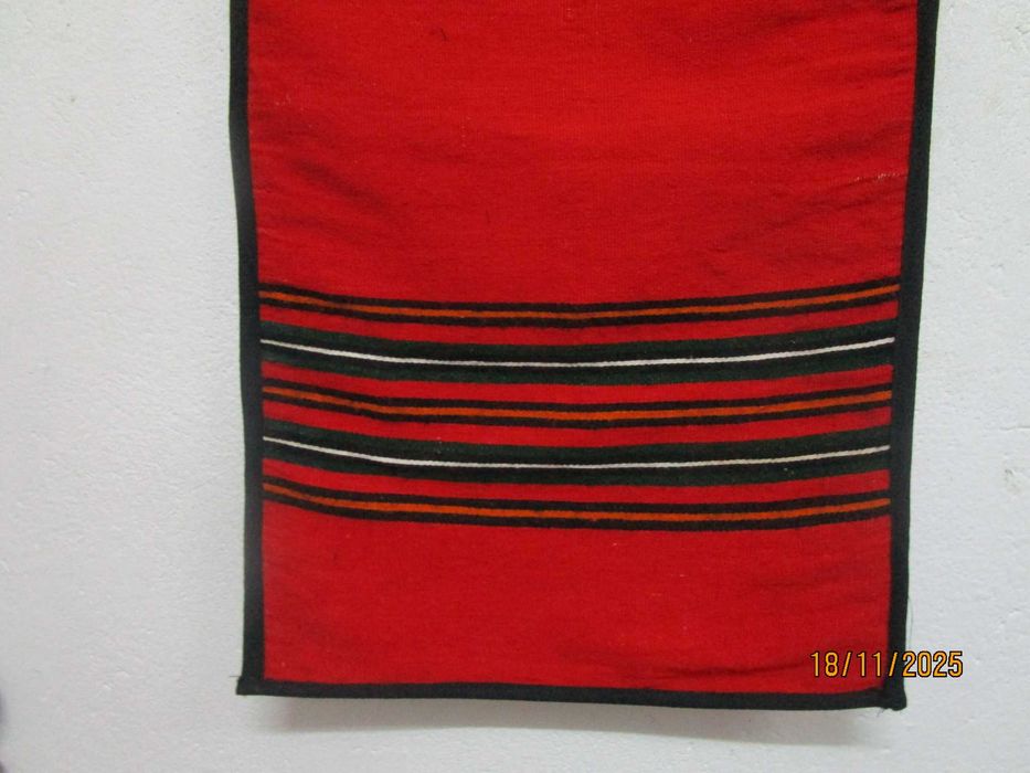 Автентична вълнена червена престилка за кюстендилска празнична носия