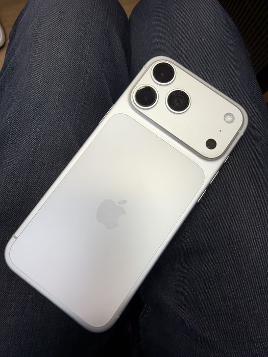 iPhone 17 Pro Max 512 GB Silver
