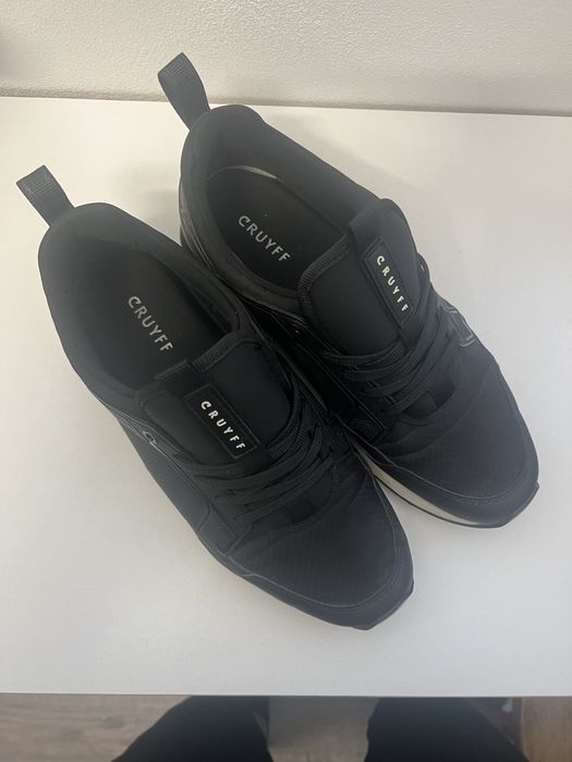 Маратонки Cruyff