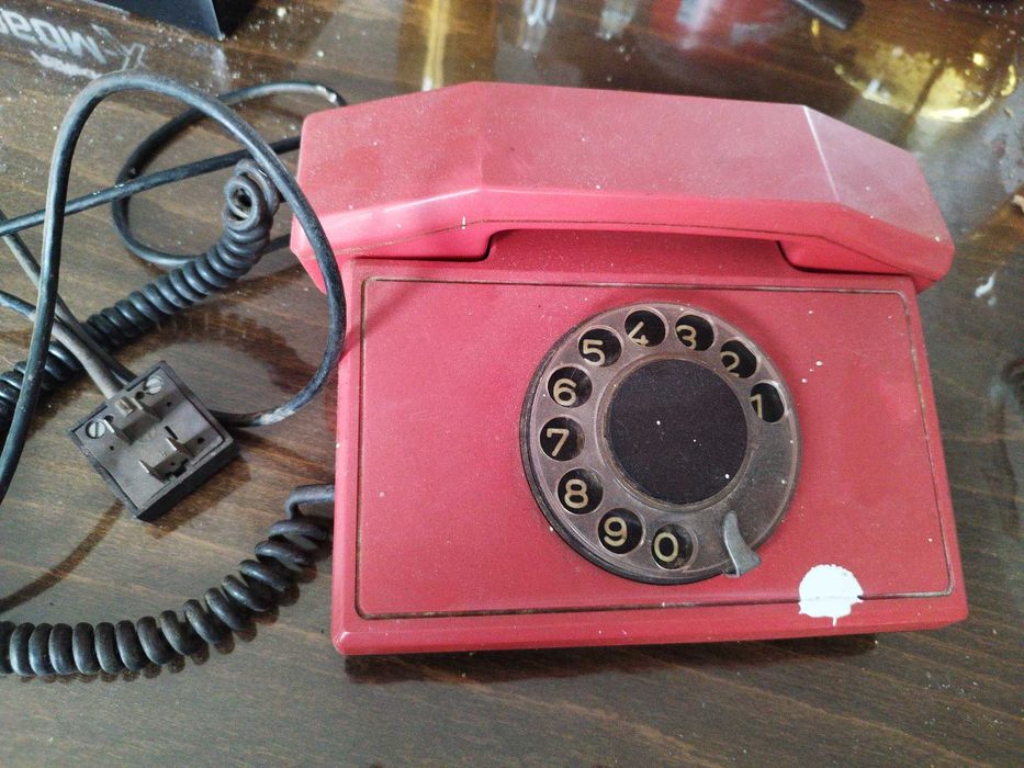 Телефон с шайба ретро