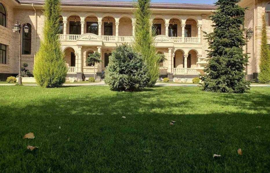 Сдаётся Евродом Резиденция 33-соток ориентир Парижен люкс Неоклассика