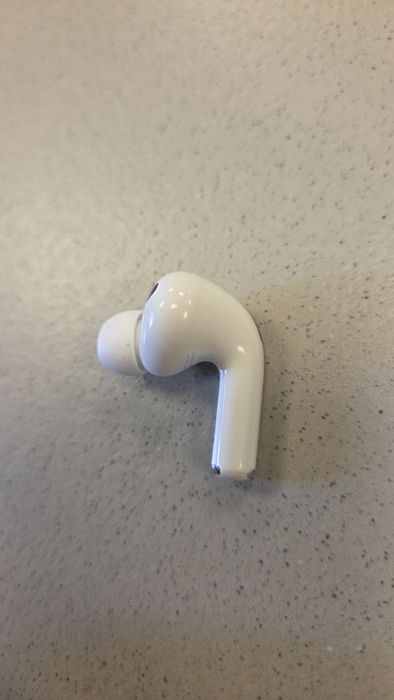 Apple airpods pro 3 слушалка еърподс про