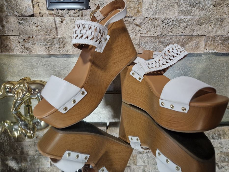 Sandale Tommy Hilfiger mărimea 41