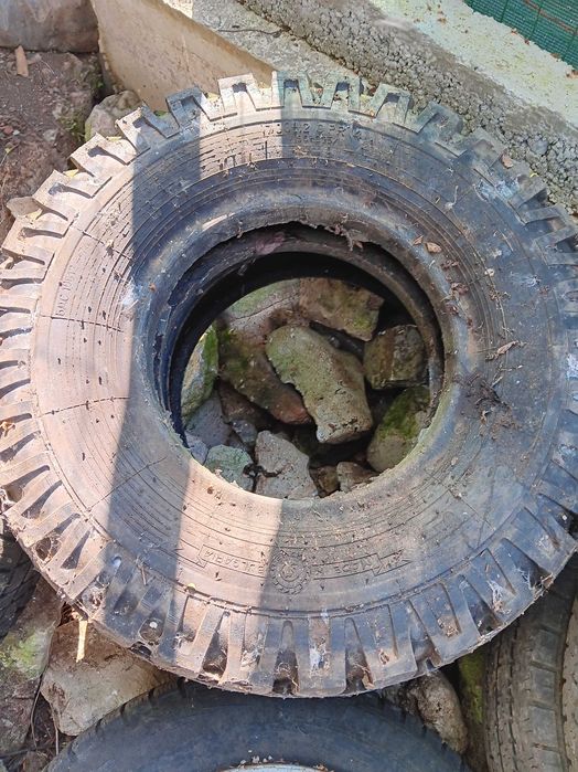 Трактор мтз 80 и прикачен инвентар