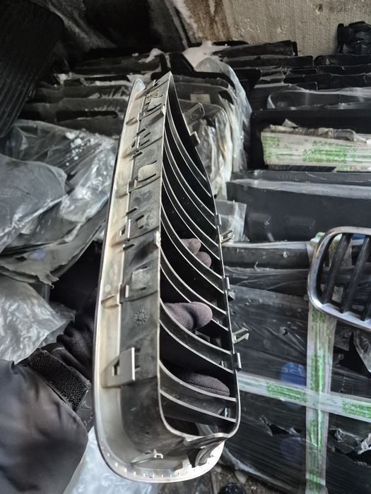 Ноздри, решетка радиатора на BMW X5 e70, оригинал