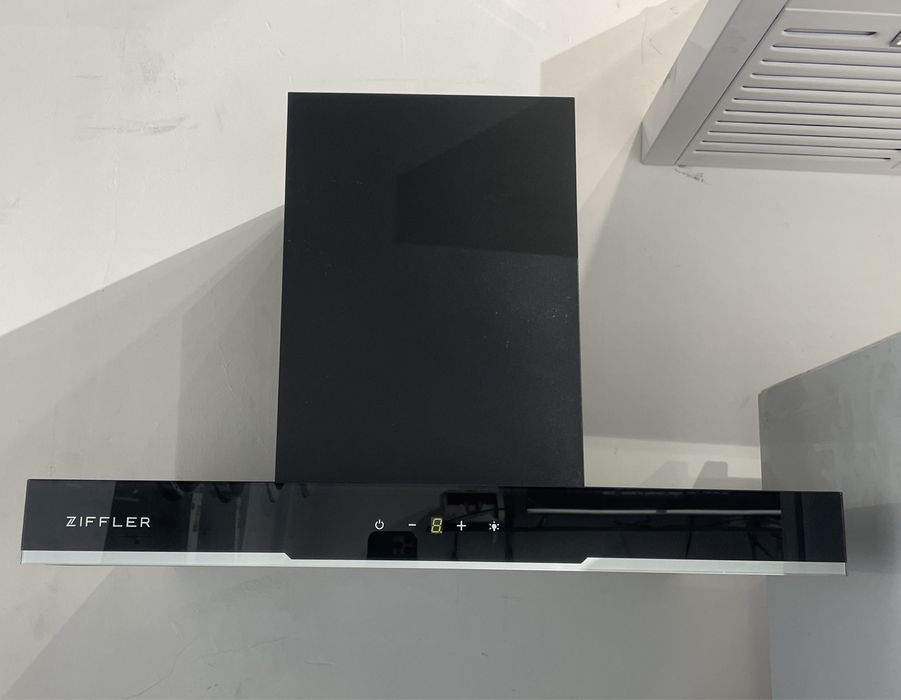 Вытяжка Ziffler !